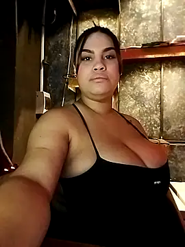Camila_hott_11 Adlı Modelin Canlı Sohbet Odası