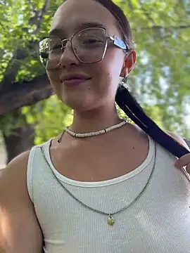 Chat soba uživo modela LunaMood