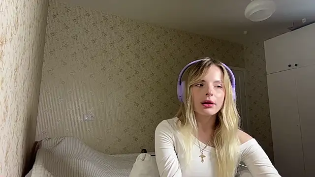 TeodoraBinney's Webcam Show