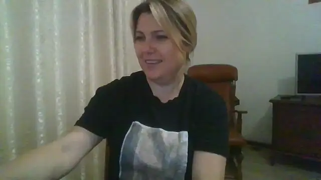 Chat ao vivo de ElenaLove888