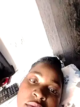 Chatroom en direct de cum_queen254