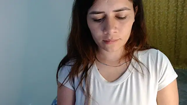 Luna_zoe লাইভ চ্যাট রুম
