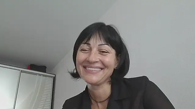 Lakomka499's Live Chat Room