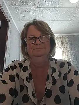 Živá chatovací místnost MilashkaCutie50