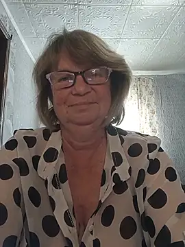 MilashkaCutie50 Adlı Modelin Canlı Sohbet Odası