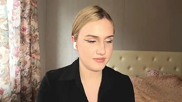 SachikoSpyies' Live XXX Chat