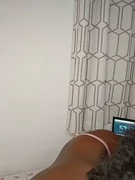 Phòng Chat Trực Tiếp pretty_bitch01
