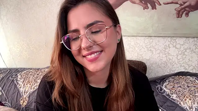 Živá chatovací místnost Mina_Aston