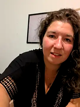 BigBoobMayaa Live chatroom