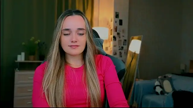 חדר צ'אט בשידור חי של earthfantasyy