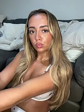 Živá chatovací místnost Harrietbronzex
