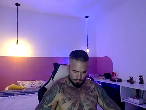 Dom_Jhuan – Kamerová šou