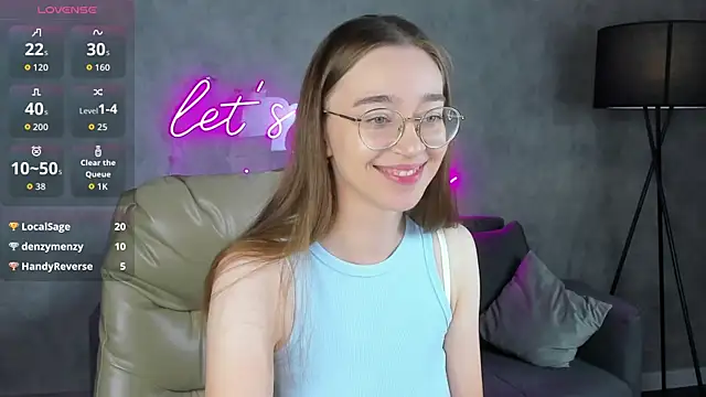 Lucy_Green Adlı Modelin Canlı Sohbet Odası