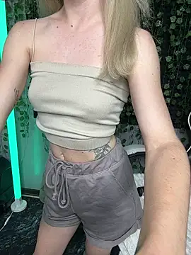 Eva_Kitn Live chat-huone