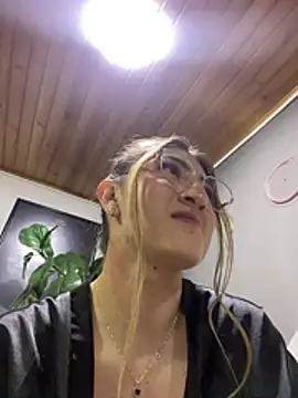 Alanna_DH – live chatrum
