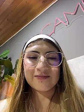 Alanna_DH Cameră chat live