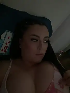 ariana_mivy – Naživo chatovacia miestnosť