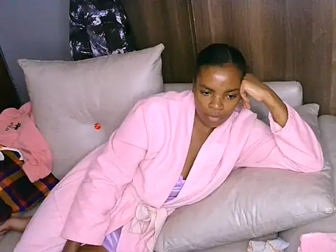 Bustycece's Live Chat Room