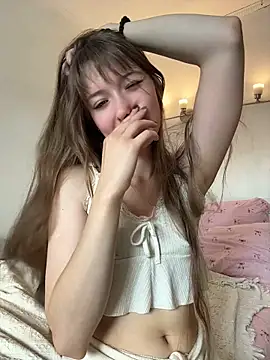 Strawberry_Senpai Live Chatraum