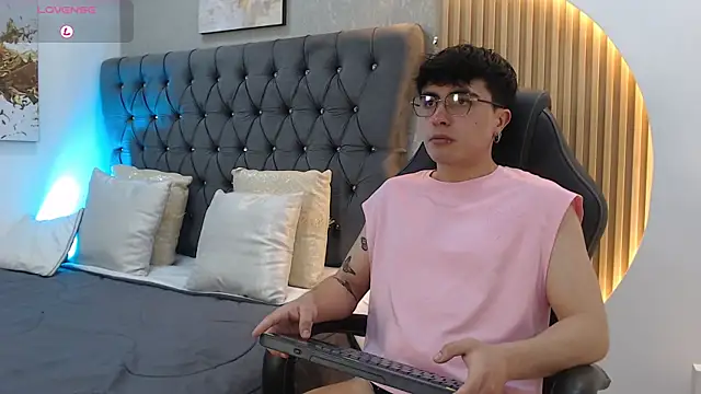 Tommy_Claks Webcam Show