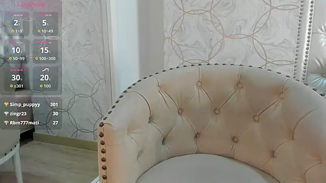 britanny_77's Live Chat Room