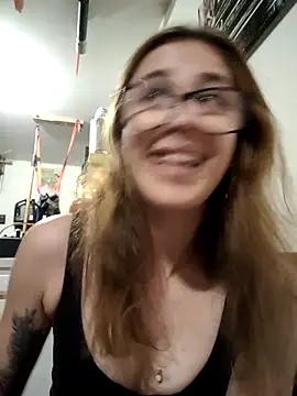 Sala de chat en directo de NeedyNina