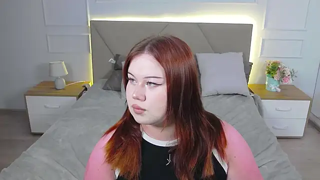 EvaBlunsh_'s Live Chat Room