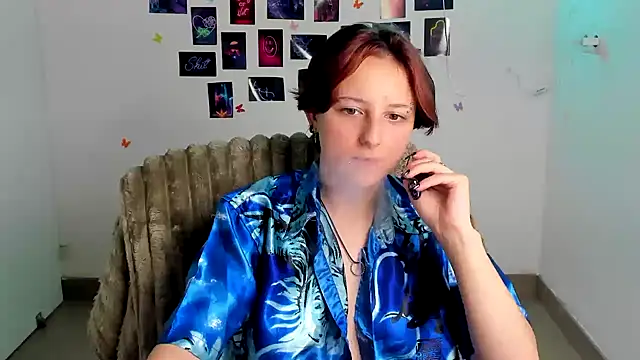 Dilara_Kiss_ লাইভ চ্যাট রুম