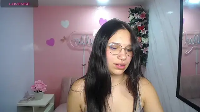Lia_Rose_ch élő chatszobája
