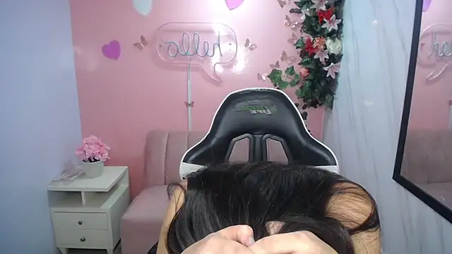Pokój czatu na żywo – Lia_Rose_ch
