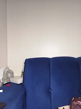Suckmysweetboobs 现场聊天室