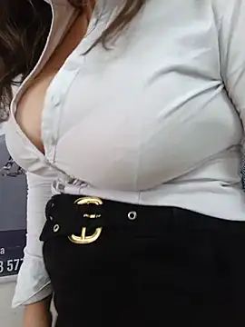 LIA--23's Live XXX Chat