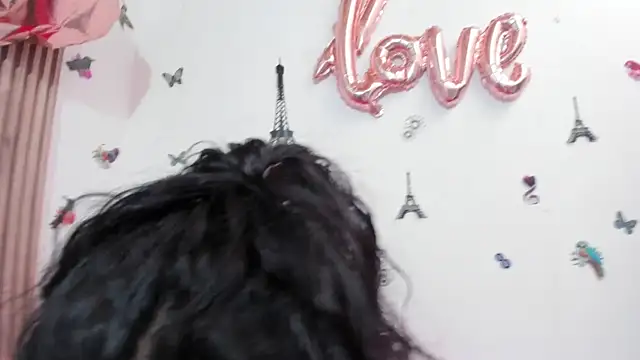 evelynn_22's Live Chat Room