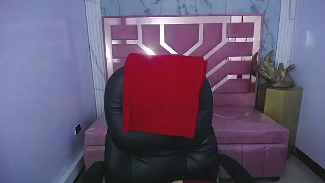 Chat ao vivo de KiaraStar_ch