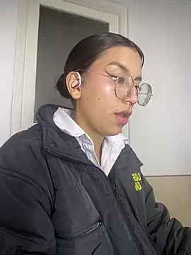 Sala de chat ao vivo de Tinniforwor