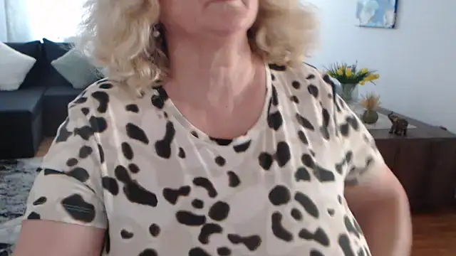 Chat ao vivo de NoraMelow