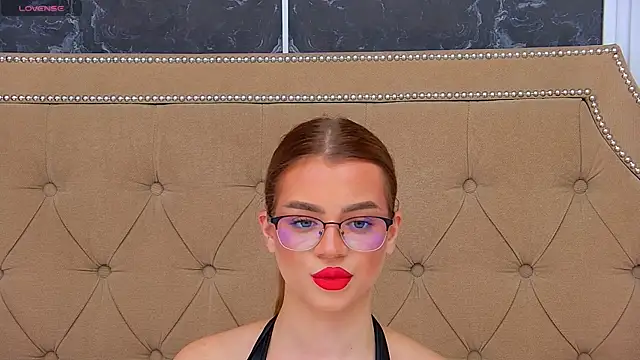 Živá chatovací místnost YasminnDoll