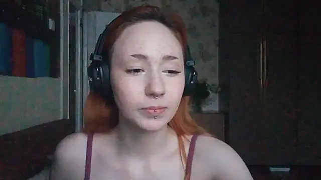 YaniraHeneisen – Kamerová šou