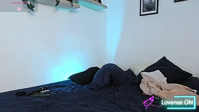 Chat soba uživo modela Mia_belmont
