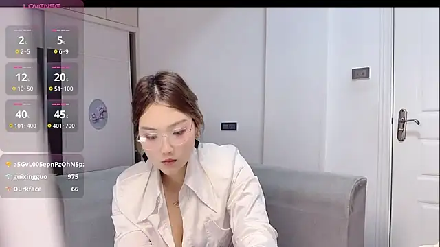 EE-01 Live Chatrum