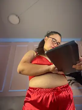 LuisAny Adlı Modelin Canlı Sohbet Odası