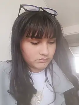 Živá chatovací místnost Emily-7