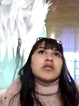Emily-7 Live Chatrum