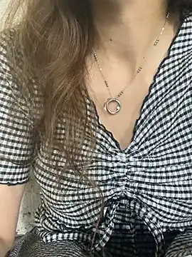 KIRA_kiki 라이브 섹스 캠 쇼