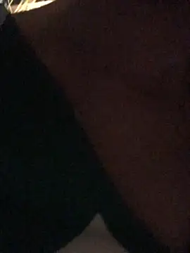 KIRA_kiki élő chatszobája