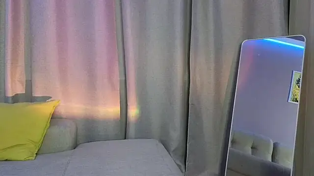 Sala de chat en directo de JohnsieNovitske