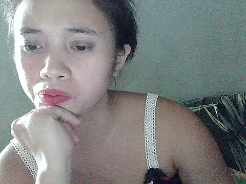 sophie_193 Adlı Modelin Canlı Sohbet Odası