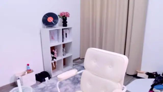 Sala de chat en directo de Sultry-01