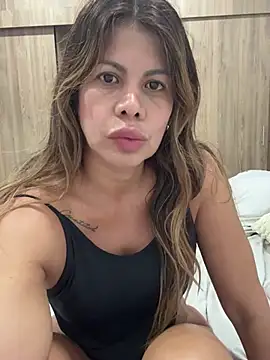 Valen_Milf4u's Live Chat Room