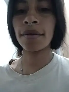 Pocahontas_Honey Adlı Modelin Canlı Sohbet Odası